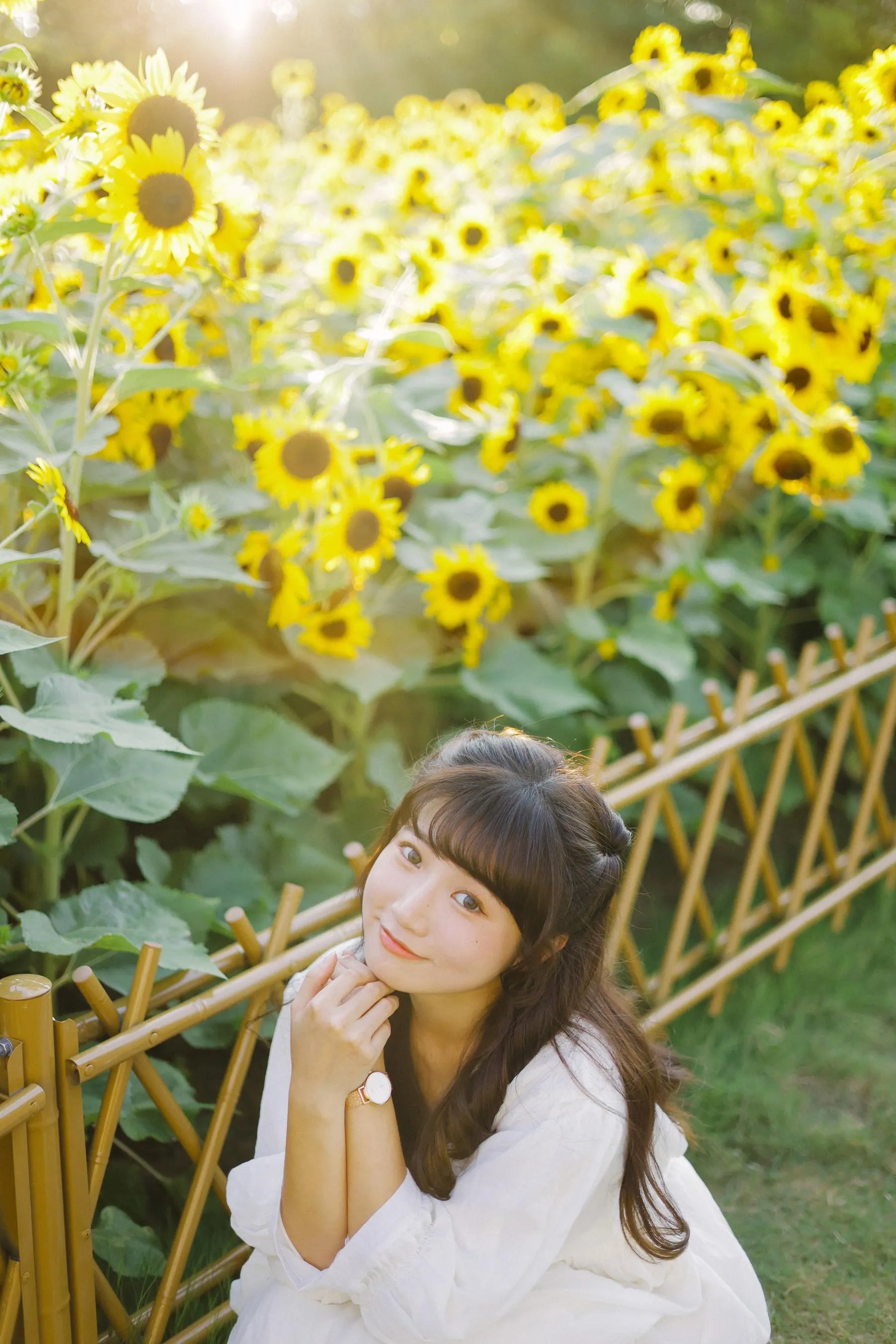 [YITUYU艺图语]2022.08.29 阳光下的花和你 蓝胖子- [25P]插图